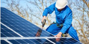 Installation Maintenance Panneaux Solaires Photovoltaïques à Carnetin